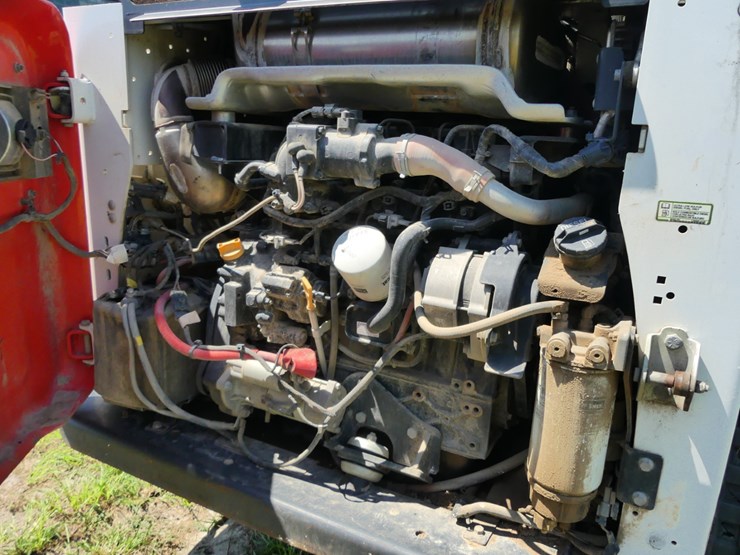 2023-bobcat-t770-image-9