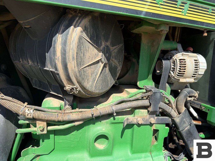 2001-john-deere-8110-image-16