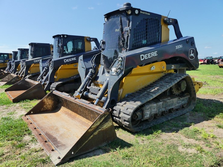 2023-deere-333g-image-2