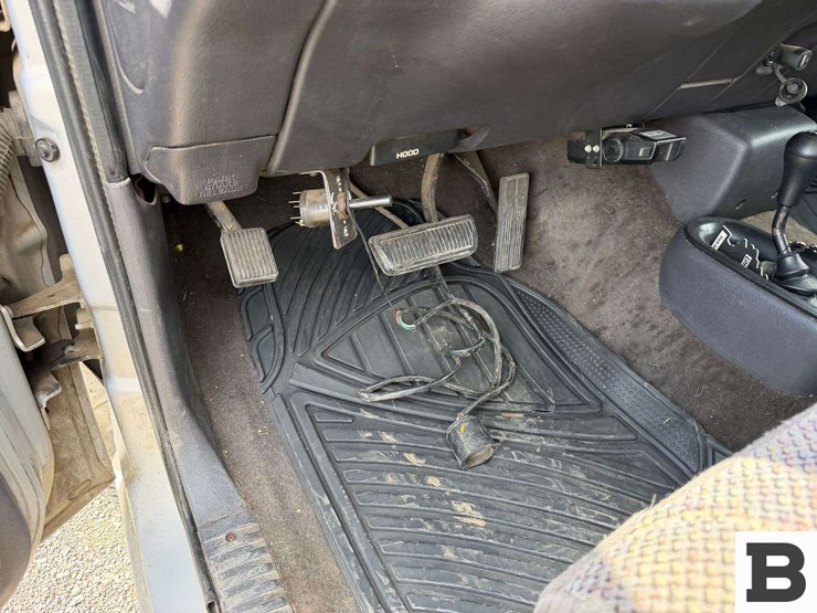 2001-dodge-ram-2500-image-32