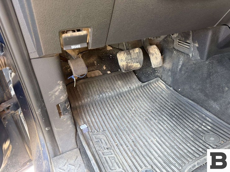 2014-ford-f150-image-36