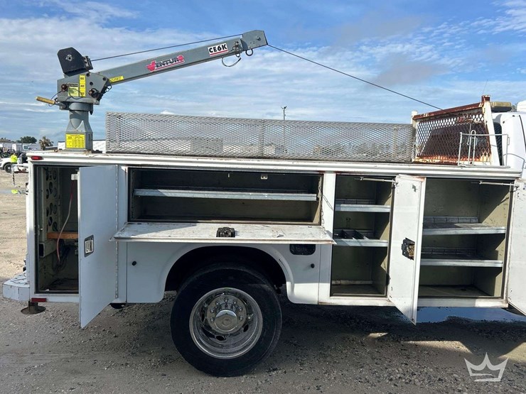 2012-ford-f550-image-13
