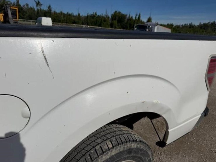 2014-ford-f150-xlt-image-49
