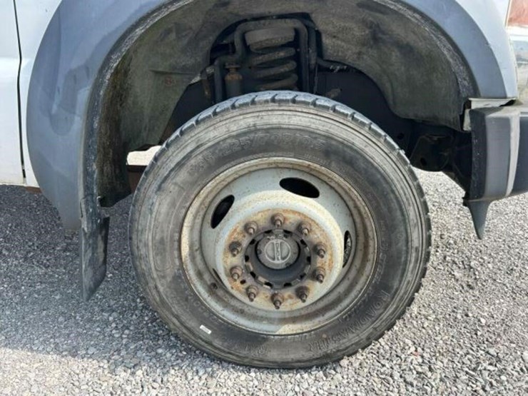 2008-ford-f550-image-64
