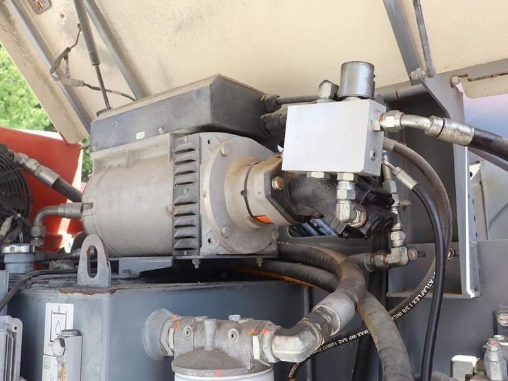 2016-skyjack-sj86t-image-25