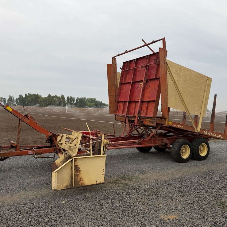 NEW HOLLAND 1032