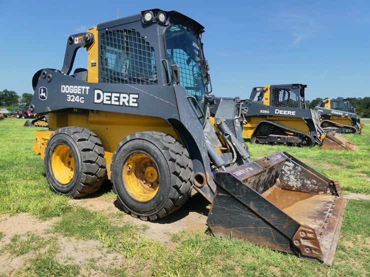2020-deere-312gr-image-1