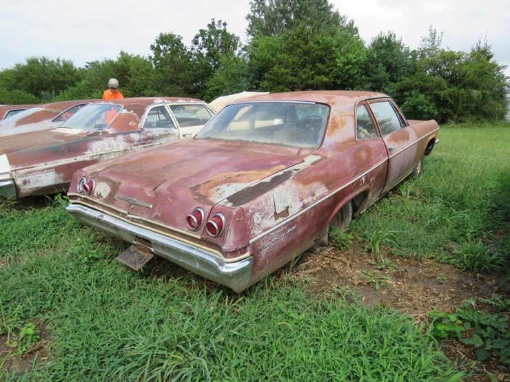 1965-chevrolet-belair-2dr-sedan-image-2