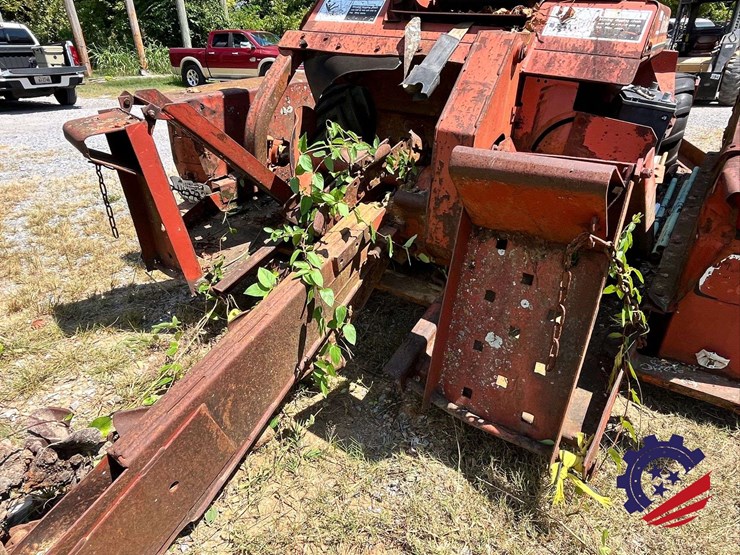 ditch-witch-2310dd-image-32