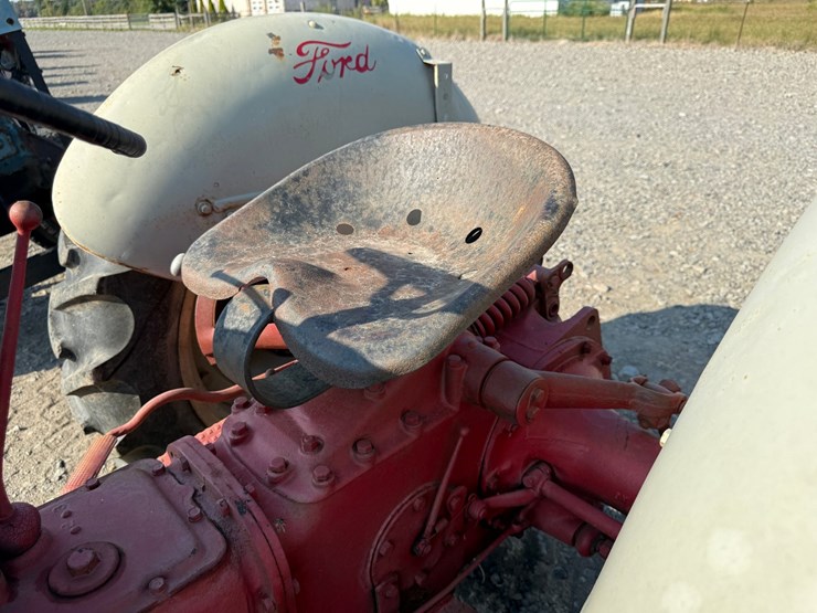 ford-tractor-image-15