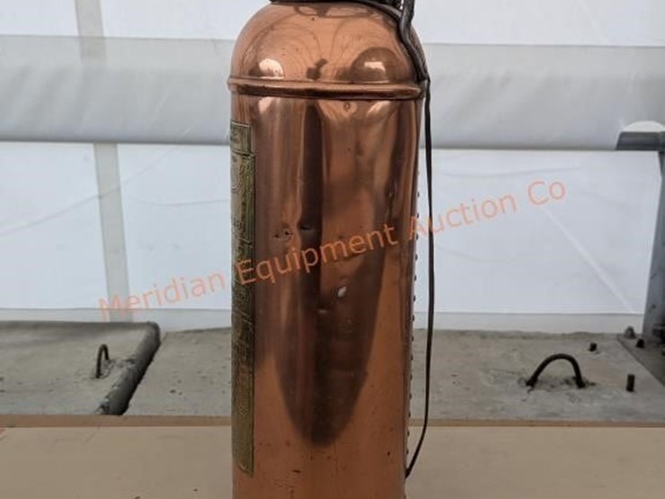 brass-fire-extinguisher-lamp-image-2