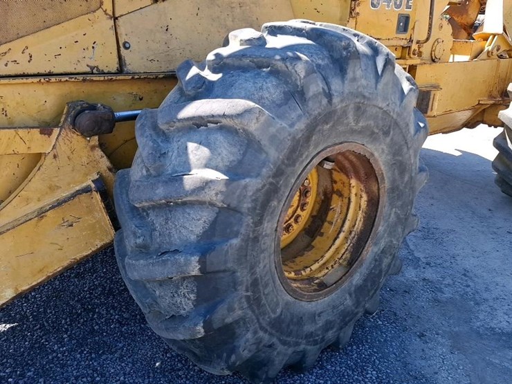 1993-deere-640e-image-31