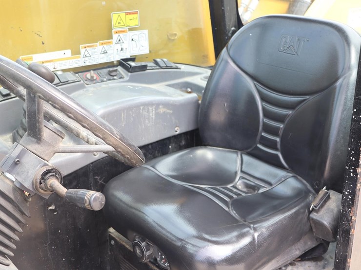 2016-caterpillar-th255c-image-15