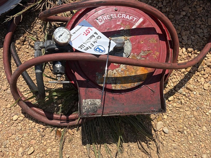 reelcraft-hose-reel-w/-hose-image-1