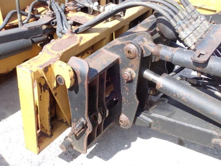 2009-kubota-m135x-image-63