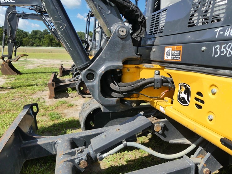 2023-deere-35g-image-12