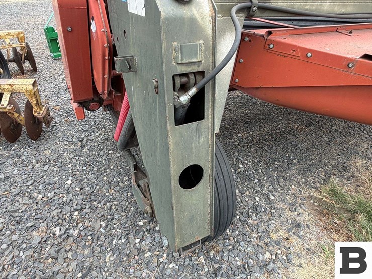 hesston-1160-image-20