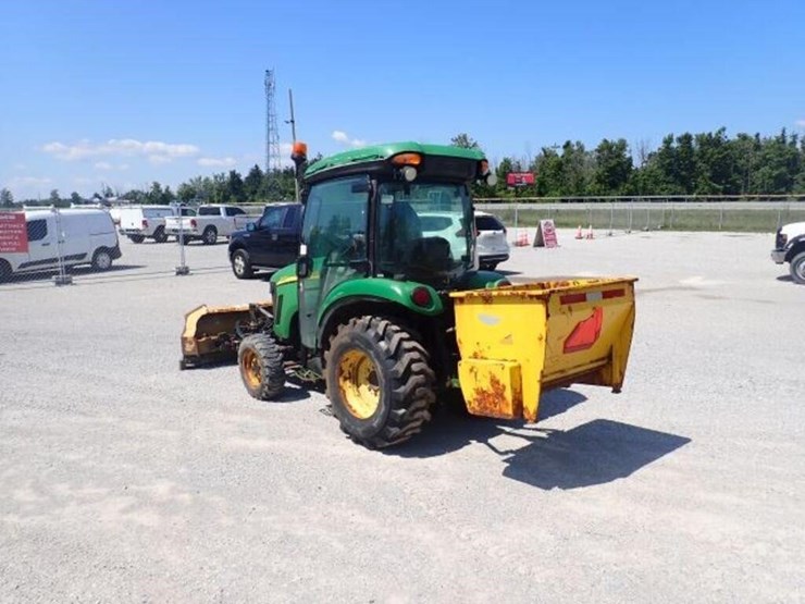 john-deere-3520-image-7