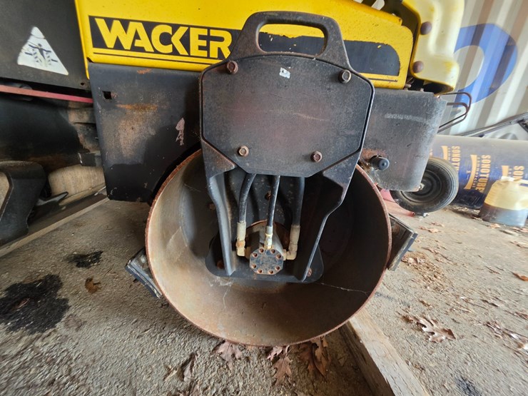 #25518-•-wacker-vibratory-compactor-image-24