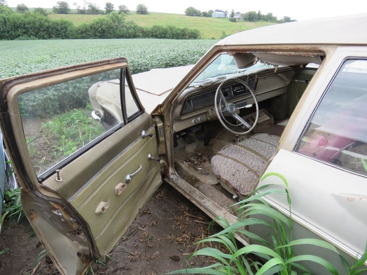 1966-chevrolet-biscayne-4dr-sedan-image-6