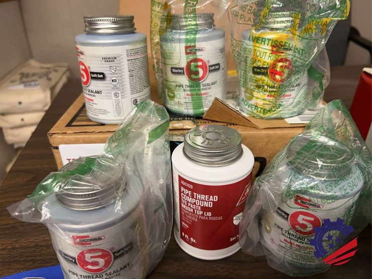 assorted-thread-compounds,-primers,-and-paint-supplies-image-2