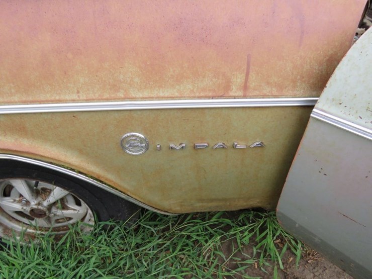 1966-chevrolet-impala-2dr-ht-image-15