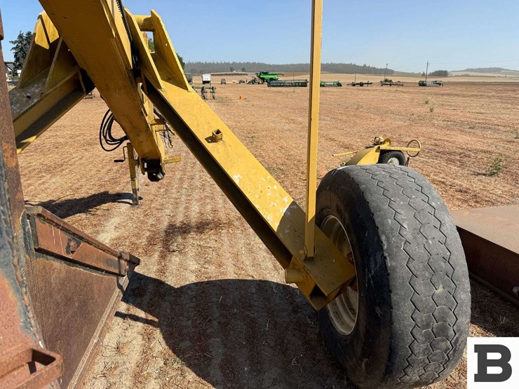 2006-johnson-pull-type-6'-tile-plow-image-22