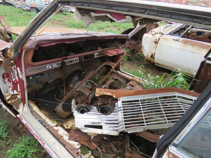 1965-chevrolet-impala-2dr-ht-image-9