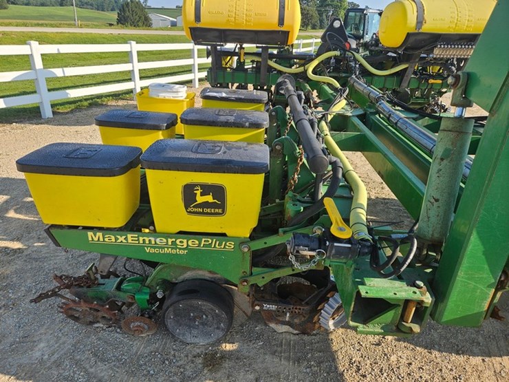 john-deere-1770-image-77