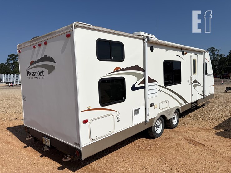 2007-keystone-rv-co-passport-ultra-lite-280bh-image-5