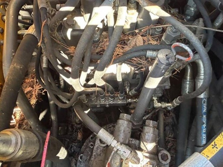 2012-volvo-fc2421c-image-36