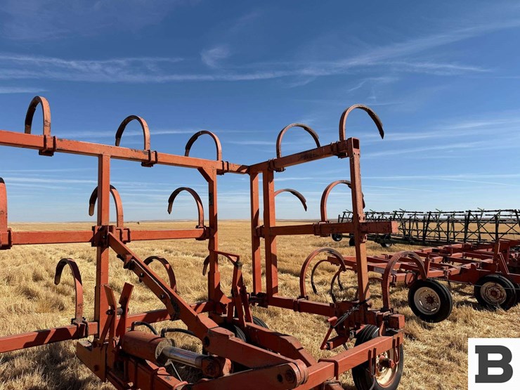 allis-chalmer-800-chisel-plow-image-12