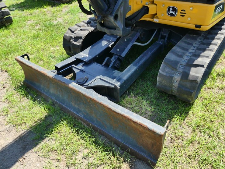 deere-60p-image-9