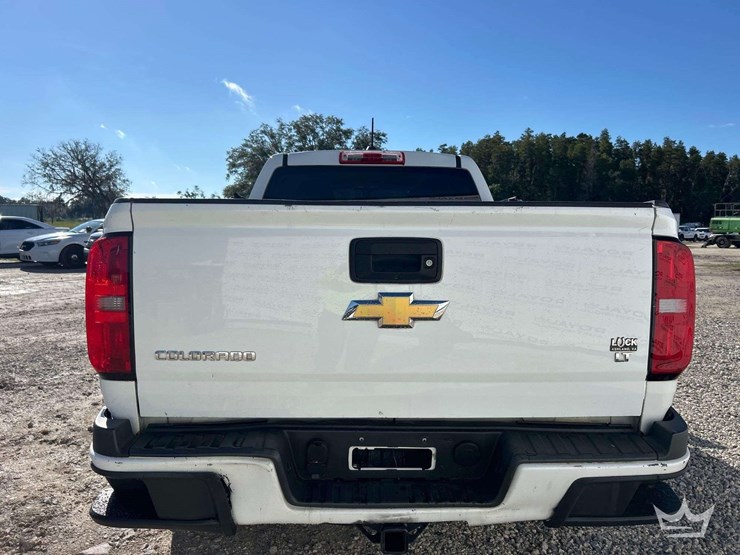 2015-chevrolet-colorado-image-23