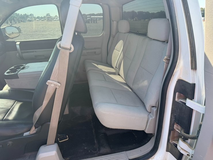 #47911-•-2008-chevrolet-silverado-ext-cab-pickup-1gcec19jx8z258113-inv#47911-image-12