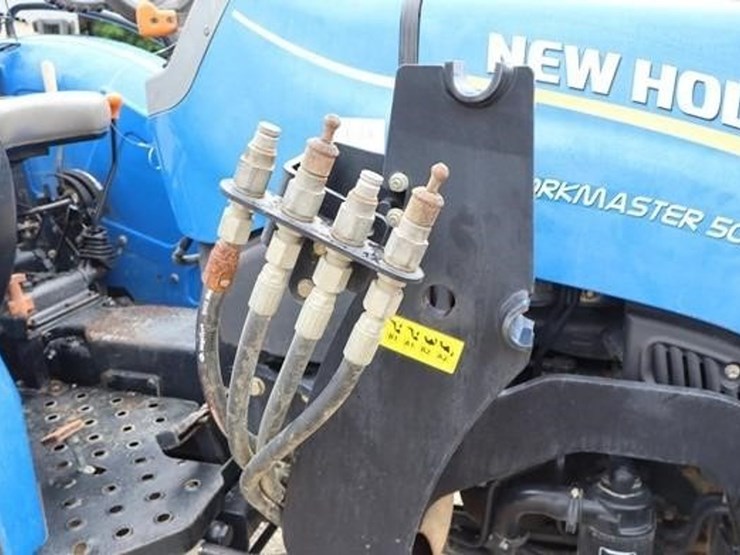 2017-new-holland-workmaster-50-image-22