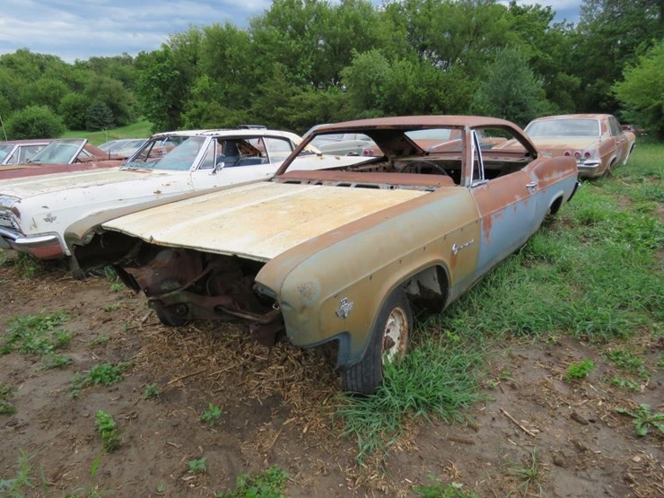 1966-chevrolet-impala-2dr-ht-for-parts-image-6