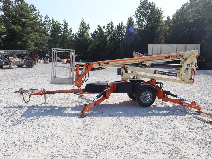 2019-jlg-t350-image-2
