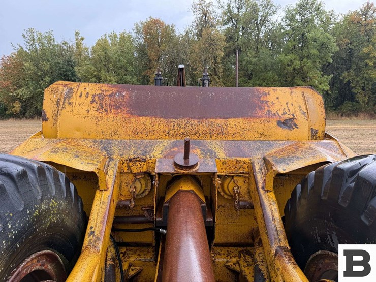 caterpillar-60-image-30