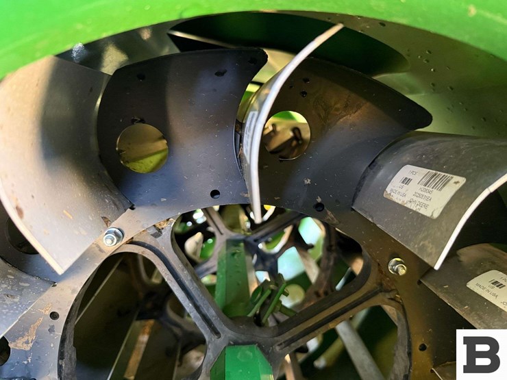 2014-john-deere-s660-image-68