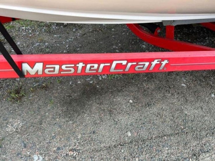 2002-mastercraft-x10-wakeboard-boat-mbcauxc8f102-image-16
