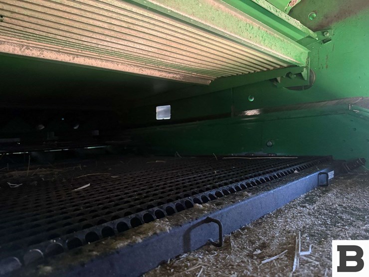 2000-john-deere-9650-sts-image-37