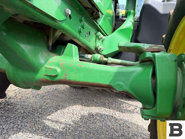 2015-john-deere-6210r-image-21