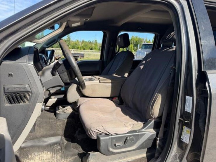 2018-ford-f150-xlt-image-22