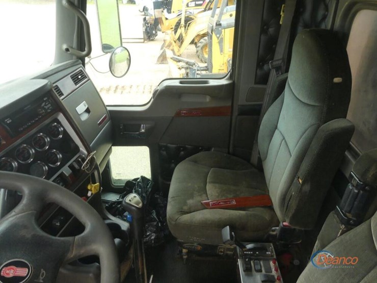 2007-kenworth-t800-image-22