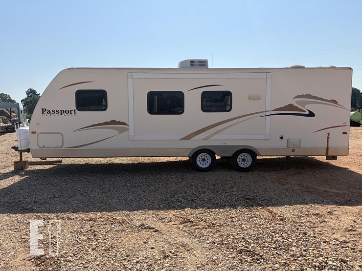 2007-keystone-rv-co-passport-ultra-lite-280bh-image-2