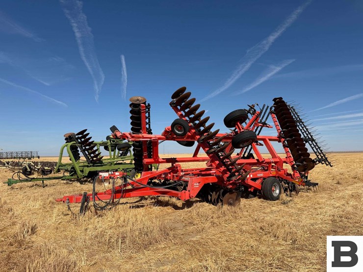 2012-kuhn-krause-8200-twin-offset-disc-image-2