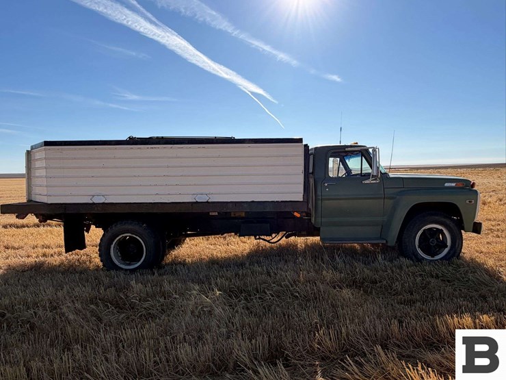 1971-ford-f700-image-8