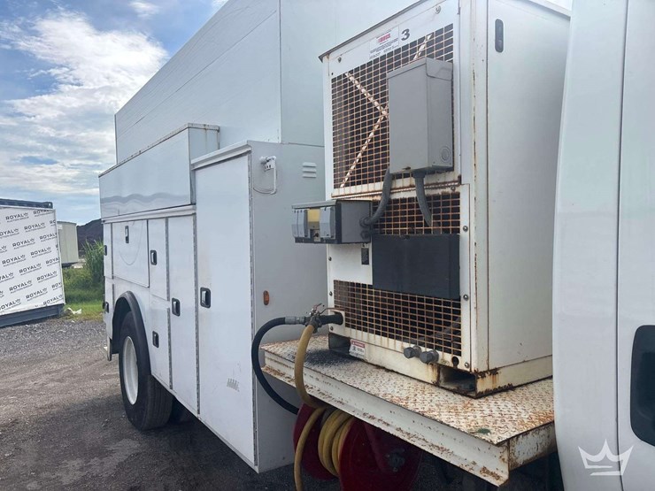 2018-international-durastar-4300-image-45