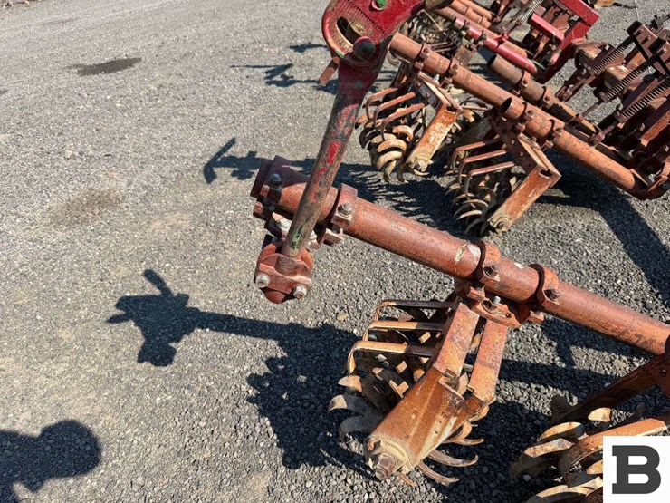 15'-lilliston-rolling-cultivator-toolbar-image-8